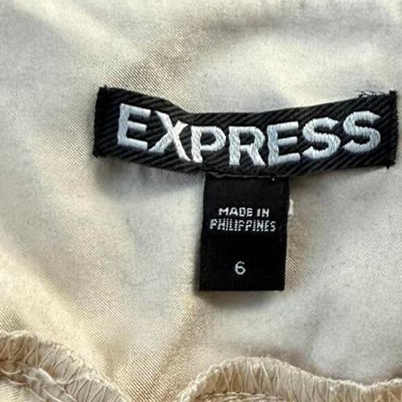 Express Ruffle Tiered Mini Skirt - Picture 4 of 4